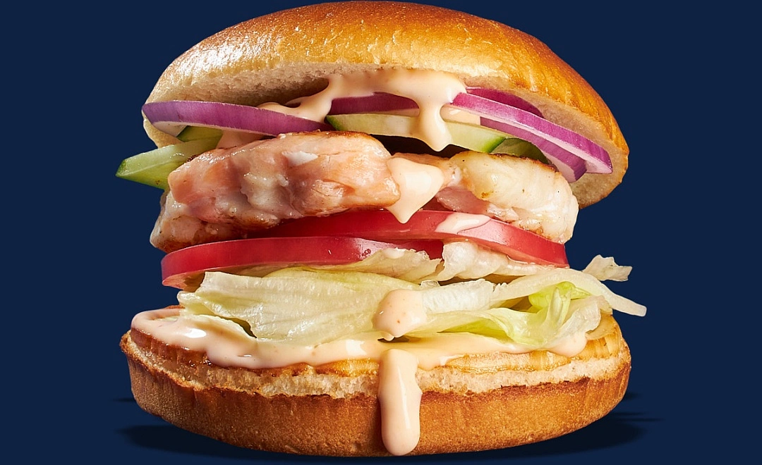 Бургер с треской и лососем