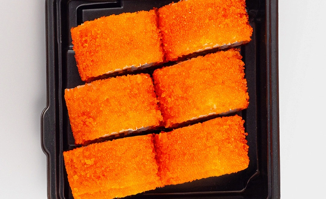 Ролл калифорния с лососем