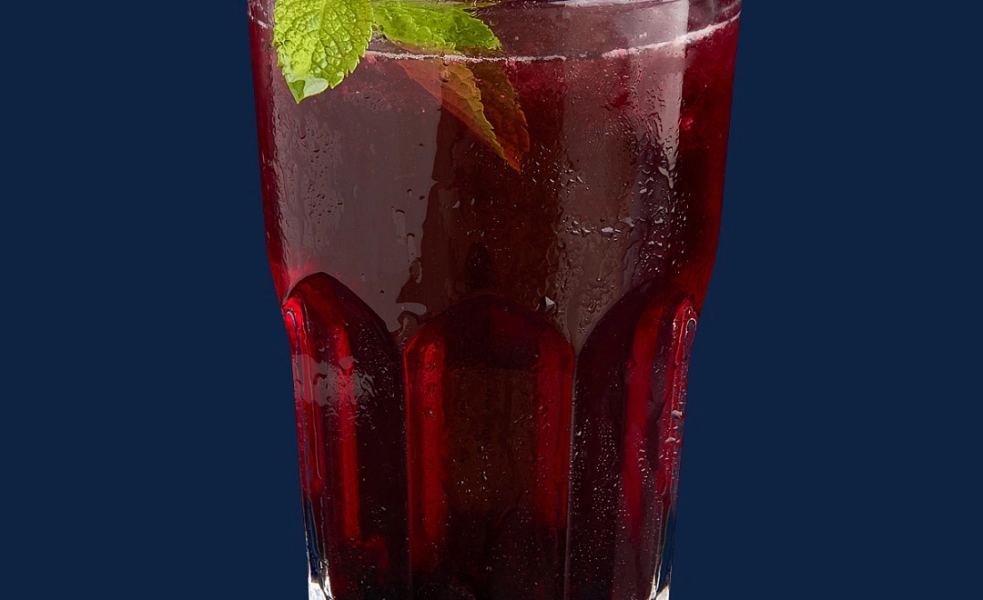 Фирменный лимонад Смородина - Базилик 400 мл.