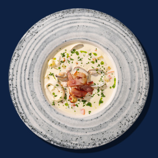 Клэм чаудер с беконом