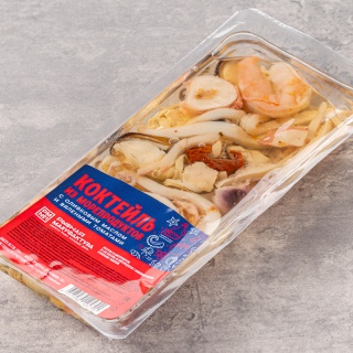 Коктейль из морепродуктов отварных с оливковым маслом и вялеными томатами "Рыбная мануфактура №1", пл. лоток, 200гр