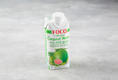 Кокосовая вода с соком розовой гуавы "FOCO" 100% натуральный напиток, без сахара
